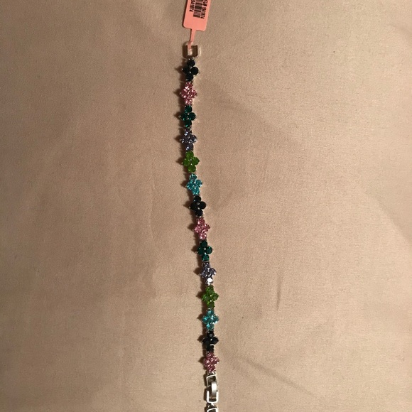 NWT Multicolored Floral Bracelet & Earrings NEW - Picture 3 of 8